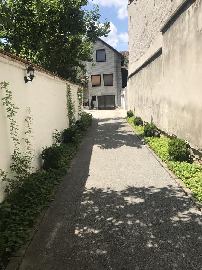 Lm 19 Appartement Novi Sad Buitenkant foto